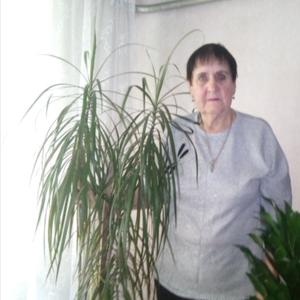 Девушки в Калининграде: Анна, 62 - ищет парня из Калининграда