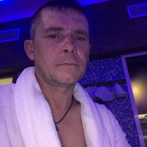 Василий, 46 лет, Мирный