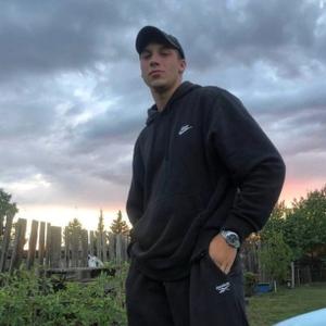 Виталий, 22 года, Томск