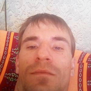 Василий, 33 года, Саратов