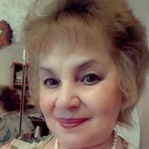 Девушки в Екатеринбурге: Tamara, 69 - ищет парня из Екатеринбурга