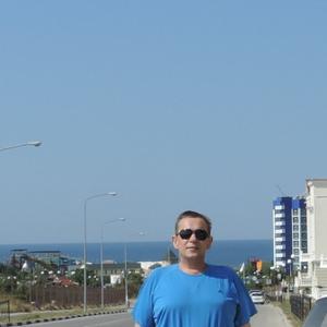 Парни в г. Севастополь: Андрей, 41 - ищет девушку из г. Севастополь