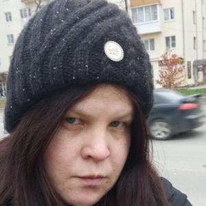 Девушки в Ржеве: Оксана, 32 - ищет парня из Ржева