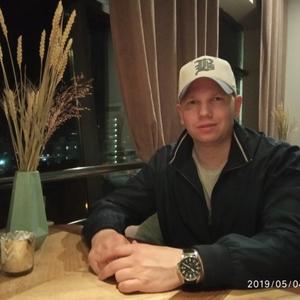 Парни в Нижний Новгороде: Игорь, 36 - ищет девушку из Нижний Новгорода
