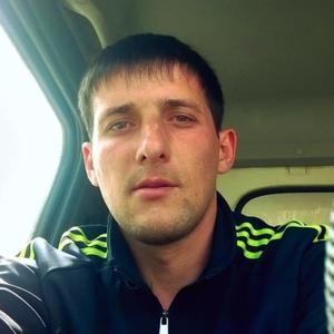 Леонид, 38 лет, Южно-Сахалинск