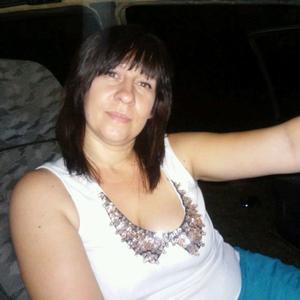 Девушки в Кореновске: Оксана, 42 - ищет парня из Кореновска