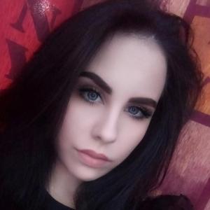Девушки в Омске: Анастасия, 23 - ищет парня из Омска