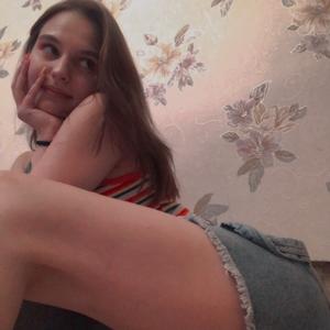 Таня, 26 лет, Екатеринбург