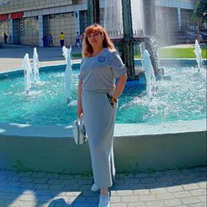 Девушки в Серпухове: Ирина, 47 - ищет парня из Серпухова