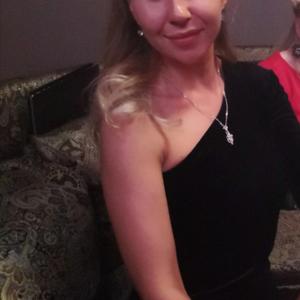 Елена, 32 года, Пермь