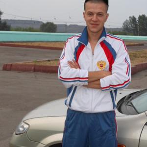 Виктор, 36 лет, Киселевск
