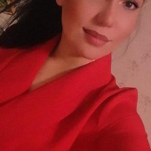 Парни в Нижнекамске: Алсу, 32 - ищет девушку из Нижнекамска
