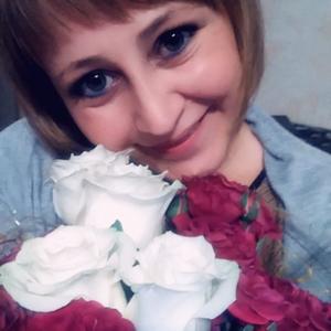 Девушки в Новосибирске: Есения, 35 - ищет парня из Новосибирска