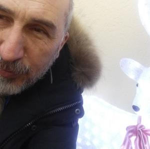 Парни в Саратове: Виктор Смирнов, 66 - ищет девушку из Саратова