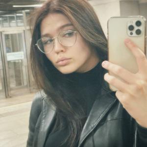 Карина, 25 лет, Казань