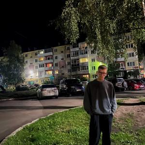 Евгений, 23 года, Березовский