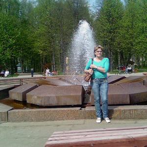 Девушки в Великий Новгороде: Светлана, 57 - ищет парня из Великий Новгорода