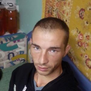 Девушки в Новосибирске: Толик, 31 - ищет парня из Новосибирска