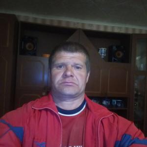 Парни в Аркадаке: Владимир Монаков, 26 - ищет девушку из Аркадака