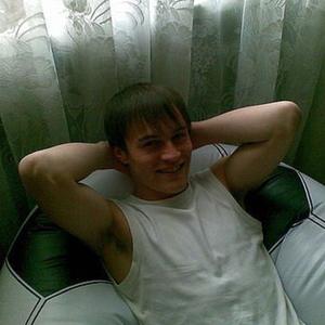 РУСЛАН, 38 лет, Саратов