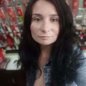 Девушки в Варшаве: Oksana, 42 - ищет парня из Варшавы