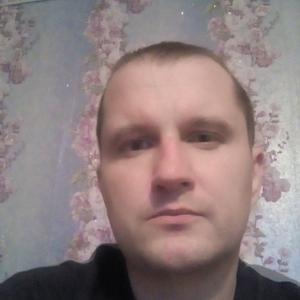 Иван, 35 лет, Березовский