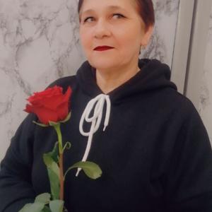 Девушки в Гагарине: Лариса, 56 - ищет парня из Гагарина