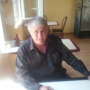 Руслан, 58 лет, Нальчик
