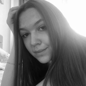 Девушки в Калининграде: Светлана, 21 - ищет парня из Калининграда