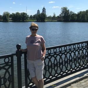 Девушки в Екатеринбурге: Ekaterina, 63 - ищет парня из Екатеринбурга