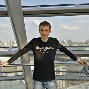 Евгений, 27 лет, Саратов