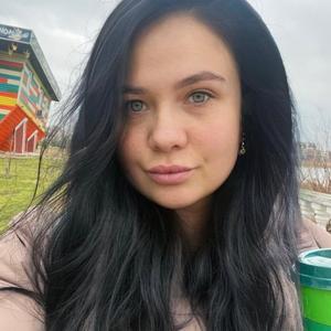 Девушки в Томске: Yul, 35 - ищет парня из Томска