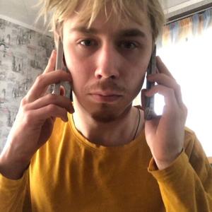Александр, 22 года, Томск