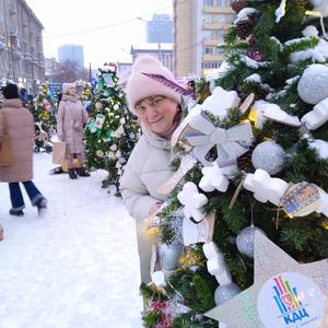Девушки в Новосибирске: Елена, 60 - ищет парня из Новосибирска