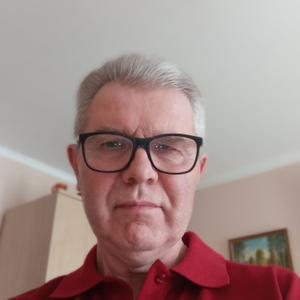Юрийl, 64 года, Москва