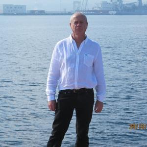 Парни в Варне: Павел Учаев, 59 - ищет девушку из Варны