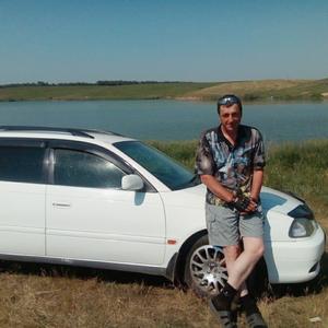 Виктор, 48 лет, Усть-Калманка