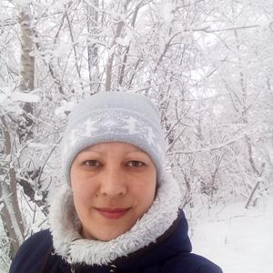 Девушки в Новоалтайске: Валентина, 35 - ищет парня из Новоалтайска