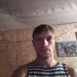 Юрий, 45 лет, Свободный