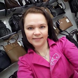 Девушки в Петрозаводске: Ольга, 45 - ищет парня из Петрозаводска