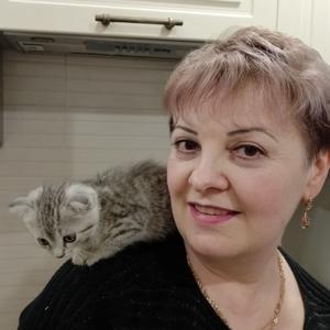 Девушки в Оренбурге: Елена, 44 - ищет парня из Оренбурга