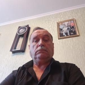 Михаил, 69 лет, Омск