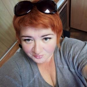 Девушки в Череповце: Наталия Олеговна, 46 - ищет парня из Череповца