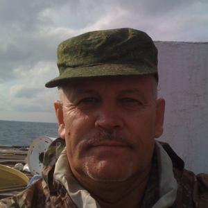 Валерий, 63 года, Новороссийск