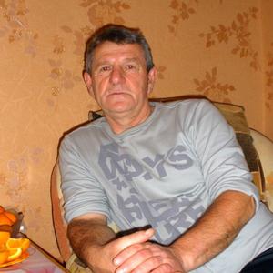 Александр, 69 лет, Уссурийск