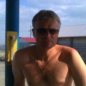 Олег, 56 лет, Онега