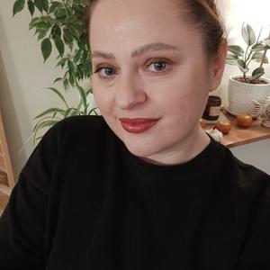 Лариса, 38 лет, Санкт-Петербург