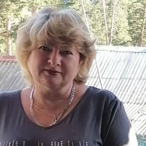 Девушки в Черкесске: Елена, 55 - ищет парня из Черкесска