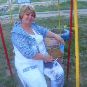 Девушки в Смоленске: Елена, 61 - ищет парня из Смоленска