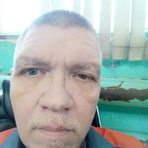 Влад, 52 года, Саратов